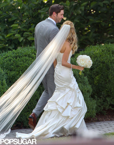 Kristin Cavallari's dress was long and luxurious.
Kristin Cavallari's dress was long and luxurious.