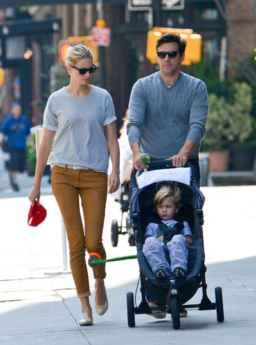 Karolina Kurkova looked eclectic in mustard-hued denim while spending time with her family in NYC.
Karolina Kurkova looked eclectic in mustard-hued denim while spending time with her family in NYC.