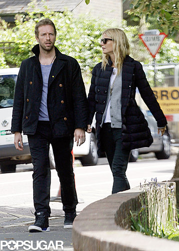 Gwyneth Paltrow and Chris Martin took a couple's stroll around London.
Gwyneth Paltrow and Chris Martin took a couple's stroll around London.