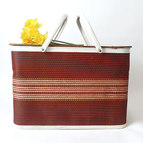 cushionchicago Large Woven Red Picnic Basket