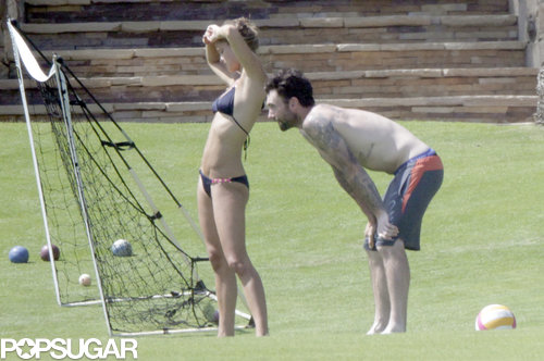 Adam Levine and his girlfriend, Nina Agdal, played volleyball with friends.
Adam Levine and his girlfriend, Nina Agdal, played volleyball with friends.