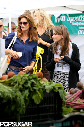 Cindy Crawford went shopping with her daughter, Kaia Gerber, at a farmers market in Malibu, CA, on Sunday.
Cindy Crawford went shopping with her daughter, Kaia Gerber, at a farmers market in Malibu, CA, on Sunday.