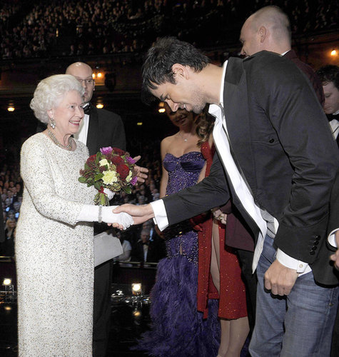 Enrique Iglesias met Queen Elizabeth at the Royal Variety Performance in Liverpool in December 2007.
Enrique Iglesias met Queen Elizabeth at the Royal Variety Performance in Liverpool in December 2007.