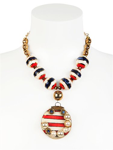 Dress up your most laid-back outfit (cutoffs and a white tee, anyone?) with this luxe, gold-plated necklace ($1,077).
Dress up your most laid-back outfit (cutoffs and a white tee, anyone?) with this luxe, gold-plated necklace ($1,077).