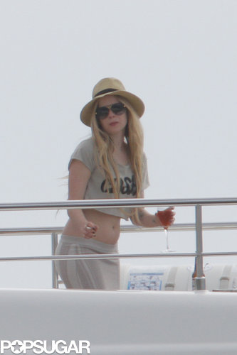 Avril Lavigne Marries Chad Kroeger in a Black Wedding Dress! Avril Lavigne Marries Chad Kroeger in a Black Wedding Dress!