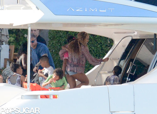 Exclusive: Beyoncé and Blue Ivy Relax Poolside in Miami! Exclusive: Beyoncé and Blue Ivy Relax Poolside in Miami!