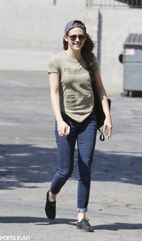 Kristen Stewart Flashes a Smile and Shows Her Support For Veterans Kristen Stewart Flashes a Smile and Shows Her Support For Veterans
