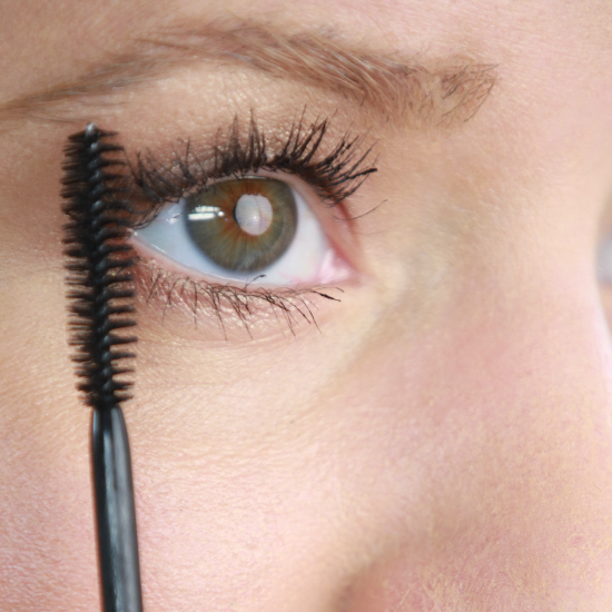 Lashes For Days! How to Apply Mascara the Right Way!