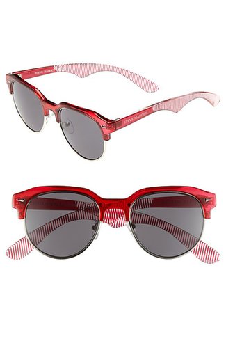 Be a chic lady in red with Steve Madden's cherry-hued pair ($38).
Be a chic lady in red with Steve Madden's cherry-hued pair ($38).