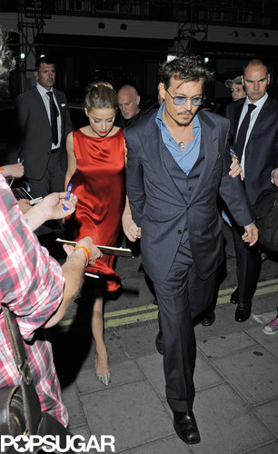 Johnny Depp and Amber Heard Show Love in London Following His UK Premiere Johnny Depp and Amber Heard Show Love in London Following His UK Premiere