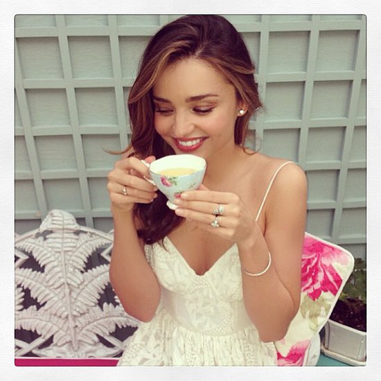 Miranda Kerr sipped tea from her "favorite Royal Albert" teacup in a garden.
Source: Instagram user mirandakerr
Miranda Kerr sipped tea from her "favorite Royal Albert" teacup in a garden.
Source: Instagram user mirandakerr