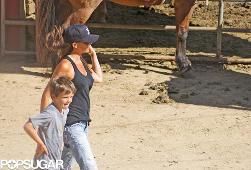 Victoria Beckham Is on a Horse! Victoria Beckham Is on a Horse!