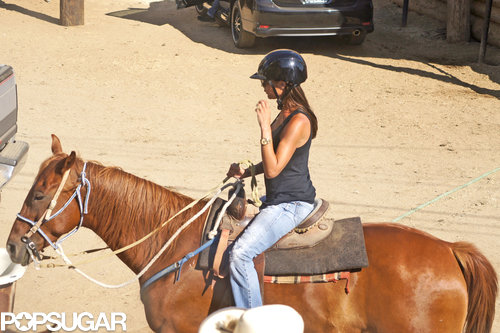 Victoria Beckham Is on a Horse! Victoria Beckham Is on a Horse!