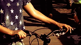 Beyonce Bikes to Work!