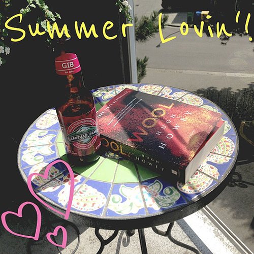 Carpenterlizzy was ready with her beer and Summer reading.
Carpenterlizzy was ready with her beer and Summer reading.
