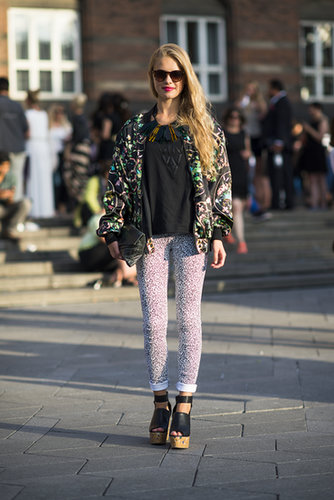 Proof that bold print mixing — and bold accessories — have big payoff.
Source: Le 21ème | Adam Katz Sinding
Proof that bold print mixing — and bold accessories — have big payoff.
Source: Le 21ème | Adam Katz Sinding