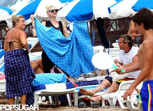 Gwen Stefani Stays Glam as Gavin Rossdale Goes Shirtless Gwen Stefani Stays Glam as Gavin Rossdale Goes Shirtless