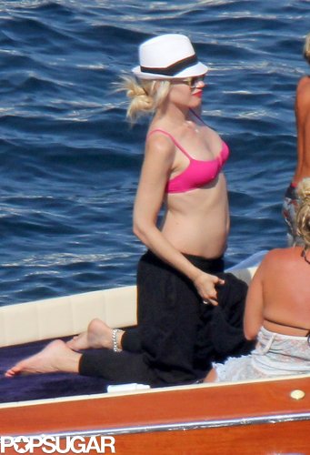 Gwen Stefani Stays Glam as Gavin Rossdale Goes Shirtless Gwen Stefani Stays Glam as Gavin Rossdale Goes Shirtless