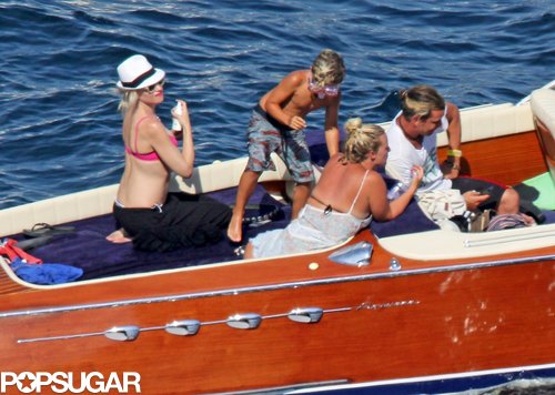 Gwen Stefani Stays Glam as Gavin Rossdale Goes Shirtless Gwen Stefani Stays Glam as Gavin Rossdale Goes Shirtless