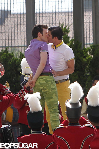 Chris Colfer and Darren Criss Start Glee's Fifth Season With a Smooch Chris Colfer and Darren Criss Start Glee's Fifth Season With a Smooch