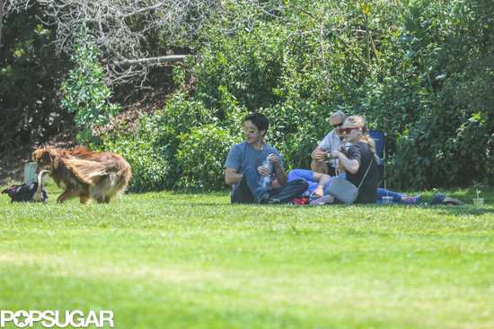 Amanda Seyfried and Justin Long watched as Amanda's dog Finn played around.
Amanda Seyfried and Justin Long watched as Amanda's dog Finn played around.