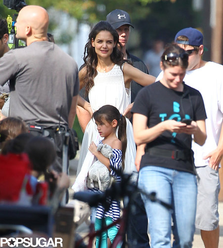 Katie Holmes Is a Dancing Machine on Set! Katie Holmes Is a Dancing Machine on Set!