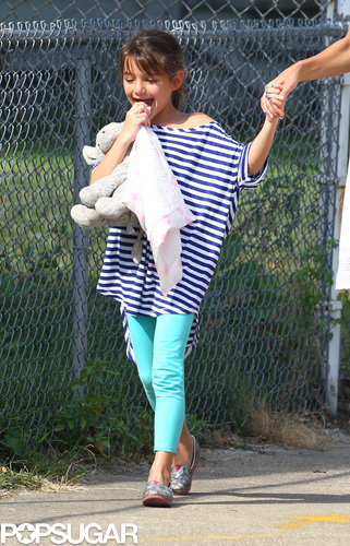 Katie Holmes Is a Dancing Machine on Set! Katie Holmes Is a Dancing Machine on Set!