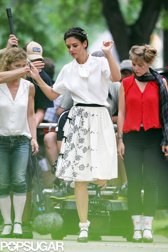 Katie Holmes Is a Dancing Machine on Set! Katie Holmes Is a Dancing Machine on Set!