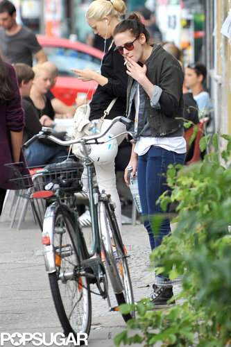 Kristen Stewart took some time off from filming to enjoy the sights in Berlin with her friends.
Kristen Stewart took some time off from filming to enjoy the sights in Berlin with her friends.