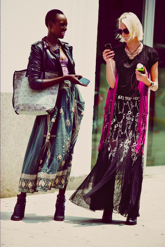 Models photographed by Anna Palma.
Photo courtesy of Free People
Models photographed by Anna Palma.
Photo courtesy of Free People