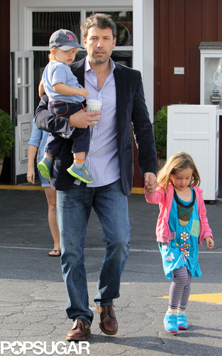 Ben Affleck Suits Up For Daddy Duty as Jennifer Garner Heads Home Ben Affleck Suits Up For Daddy Duty as Jennifer Garner Heads Home