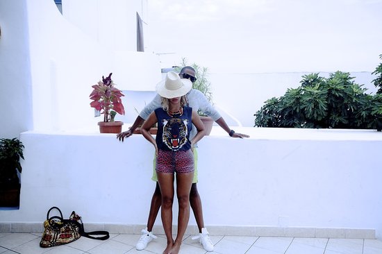 Beyoncé Knowles and Jay Z got close during their recent overseas trip.
Source: Tumblr user Beyoncé Knowles
Beyoncé Knowles and Jay Z got close during their recent overseas trip.
Source: Tumblr user Beyoncé Knowles