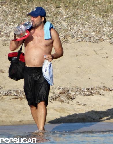 Penélope Cruz Brings Her Hot Bikini Body and New Baby to the Beach! Penélope Cruz Brings Her Hot Bikini Body and New Baby to the Beach!