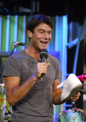 Jerry O'Connell goofed off during an episode of TRL in 2003.
Jerry O'Connell goofed off during an episode of TRL in 2003.