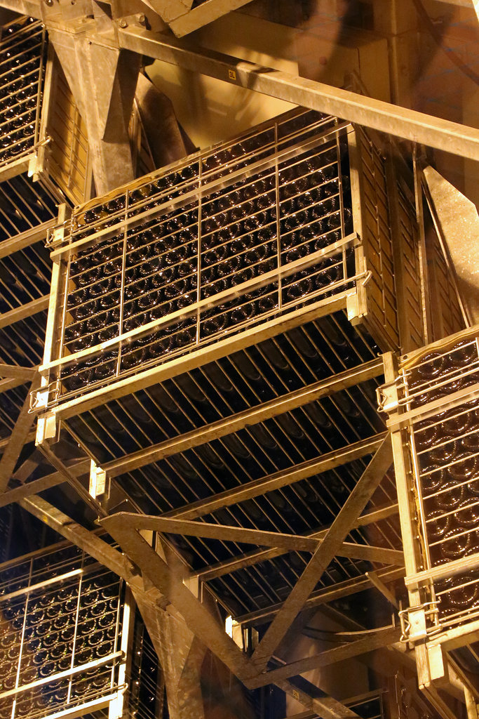 Machine-Powered Riddling Machine-Powered Riddling