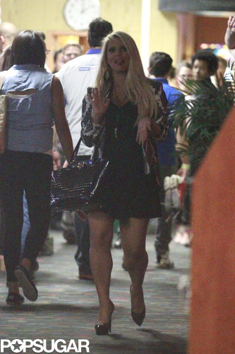 Jessica Simpson Shows Off Her Postbaby Body in a Short Black Skirt Jessica Simpson Shows Off Her Postbaby Body in a Short Black Skirt