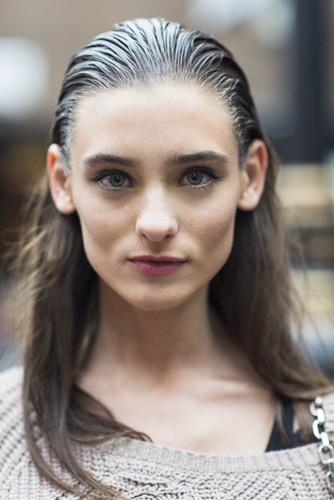 It looks like the wet hair trend is just as popular across the pond as it was in New York!
Source: Le 21ème | Adam Katz Sinding
It looks like the wet hair trend is just as popular across the pond as it was in New York!
Source: Le 21ème | Adam Katz Sinding