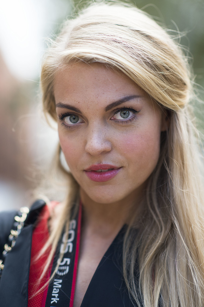 Penciled-in brows and a hint of pink on the lips are reminiscent of the '90s . . . in the best possible way.
Source: Le 21ème | Adam Katz Sinding
Penciled-in brows and a hint of pink on the lips are reminiscent of the '90s . . . in the best possible way.
Source: Le 21ème | Adam Katz Sinding