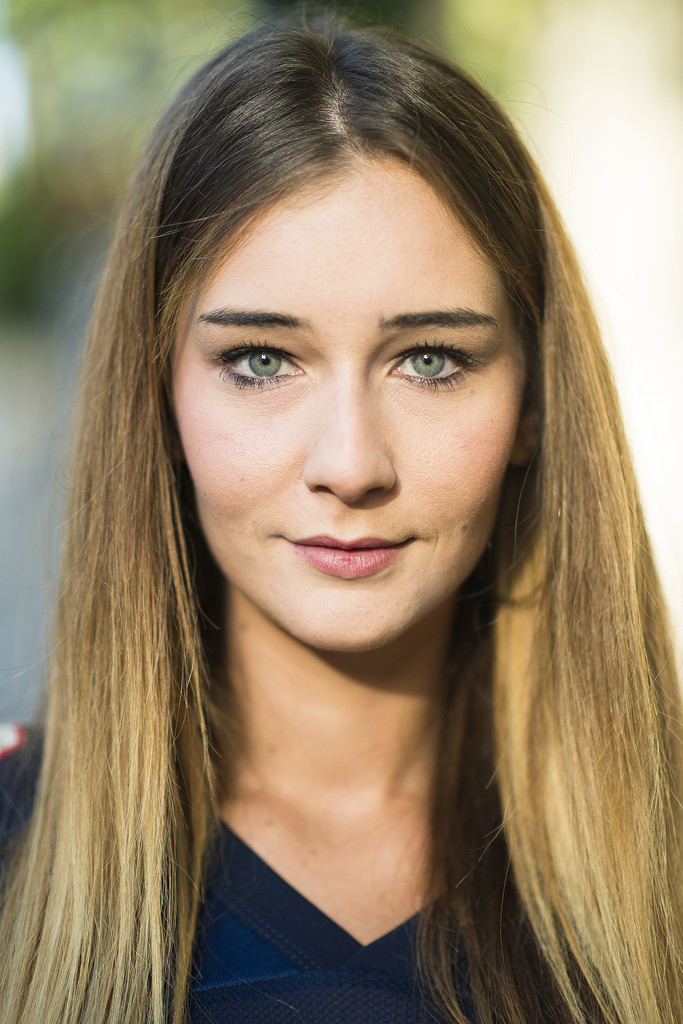 We love an eye look with loads of mascara.
Source: Le 21ème | Adam Katz Sinding
We love an eye look with loads of mascara.
Source: Le 21ème | Adam Katz Sinding