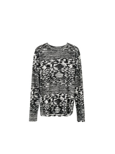 Long-sleeved T-shirt ($50)
Photo courtesy of H&M
Long-sleeved T-shirt ($50)
Photo courtesy of H&M