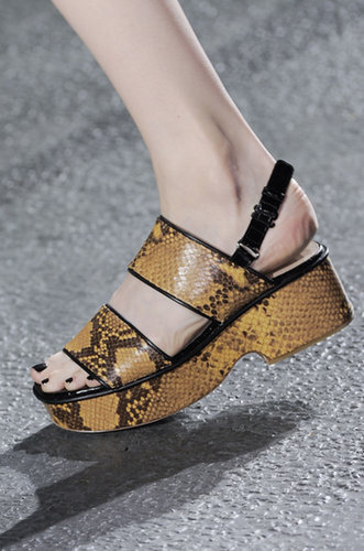 Dries Van Noten Spring 2014
Dries Van Noten Spring 2014
