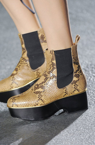 Dries Van Noten Spring 2014
Dries Van Noten Spring 2014
