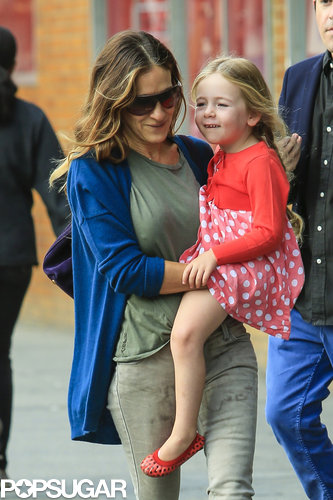 Sarah Jessica Parker Kicks Off Her Day With a Double School Run Sarah Jessica Parker Kicks Off Her Day With a Double School Run