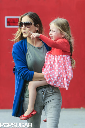 Sarah Jessica Parker Kicks Off Her Day With a Double School Run Sarah Jessica Parker Kicks Off Her Day With a Double School Run