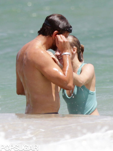 Bradley Cooper and Suki Waterhouse Hit the Beach in Hawaii Bradley Cooper and Suki Waterhouse Hit the Beach in Hawaii