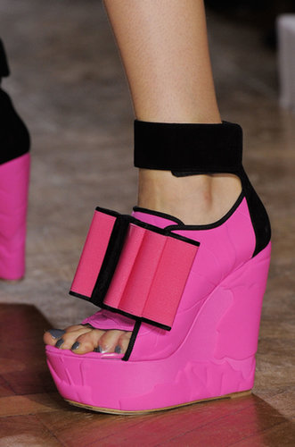 John Galliano Spring 2014
John Galliano Spring 2014