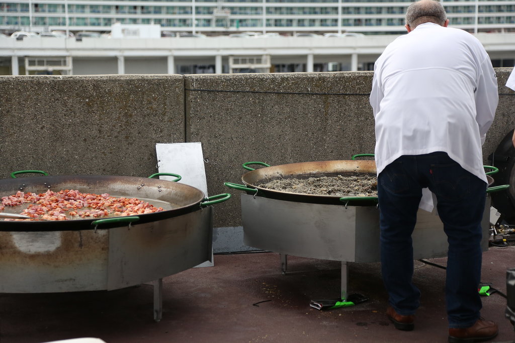 Giant Paella Pans Giant Paella Pans