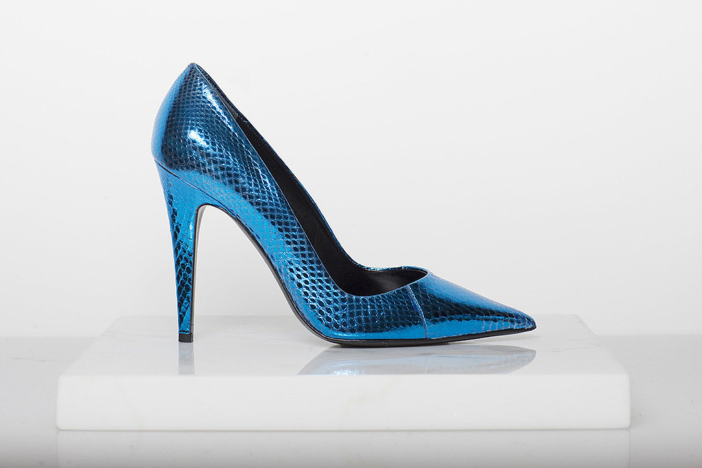 Addiction Watersnake Pump in Turquoise ($795)
Photo courtesy of Tamara Mellon
Addiction Watersnake Pump in Turquoise ($795)
Photo courtesy of Tamara Mellon