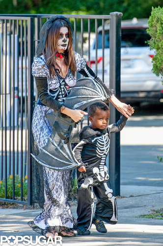 Sandra Bullock's son chose a skeleton costume, while the actress donned full Day of the Dead wear.
Sandra Bullock's son chose a skeleton costume, while the actress donned full Day of the Dead wear.