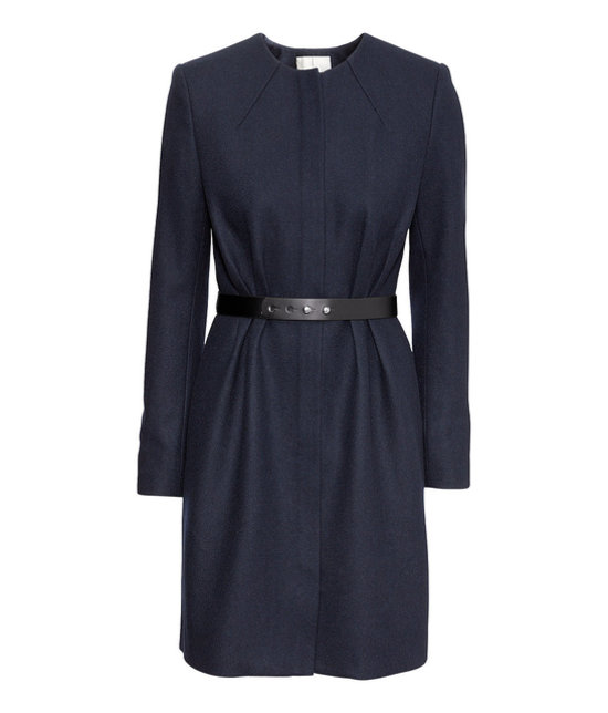 cinched-waist-rounded-shoulders-give cinched-waist-rounded-shoulders-give